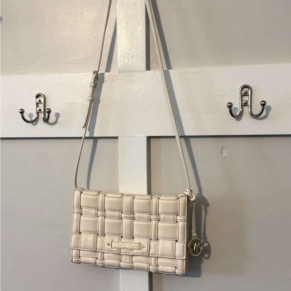 Michael Kors Cream Crossbody Bag - Picture 1 of 8